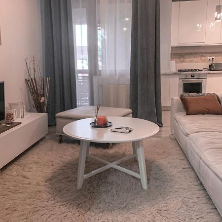 Apartment 2 Rooms Luxury 부쿠레슈티 외부 사진