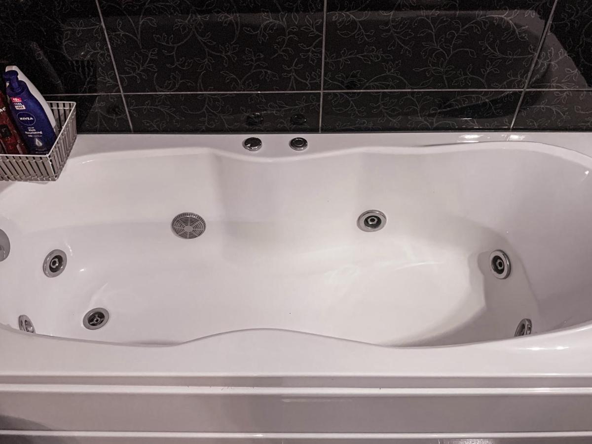 Apartment 2 Rooms Luxury 부쿠레슈티 외부 사진